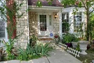 513 Eastwick Ln, Bartlett, IL 60103 - Photo 2