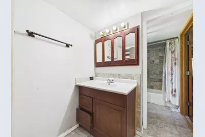 9828 W South Avenue, Schiller Park, IL 60176 - Photo 14