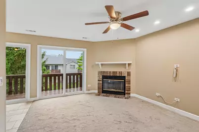 657 Thorntree Court #C2, Bartlett, IL 60103 - Photo 4