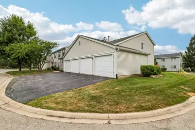 657 Thorntree Court #C2, Bartlett, IL 60103 - Photo 1