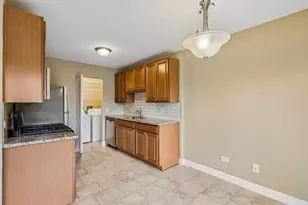 657 Thorntree Ct, Bartlett, IL 60103 - Photo 10