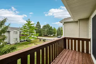 657 Thorntree Ct, Bartlett, IL 60103 - Photo 12
