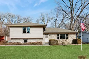 3900 W 155th St, Markham, IL 60428 - Photo 1