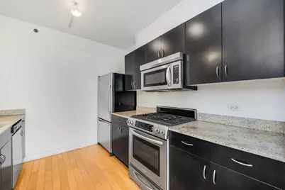 8 E Randolph Street #2107, Chicago, IL 60601 - Photo 2