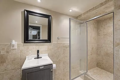 4019 W Wellington Avenue, Chicago, IL 60641 - Photo 32