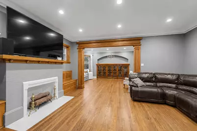 4019 W Wellington Avenue, Chicago, IL 60641 - Photo 10