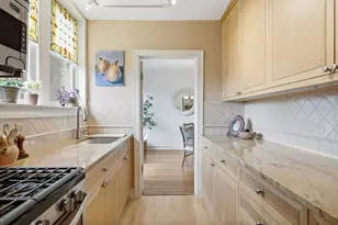 6751 N Artesian Ave, Chicago, IL 60645 - Photo 10