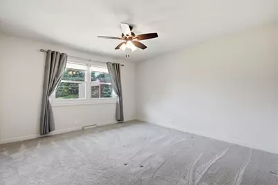 6 Meadowood Drive, Oak Brook, IL 60523 - Photo 8