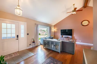 1152 Pinetree Lane, Bartlett, IL 60103 - Photo 8