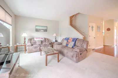 4062 Pompton Avenue, Elgin, IL 60124 - Photo 16