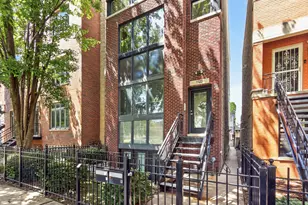 1320 W Grenshaw St, Chicago, IL 60607 - Photo 1