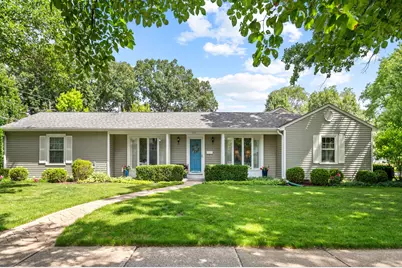 2111 Bosworth Lane, Northfield, IL 60093 - Photo 2