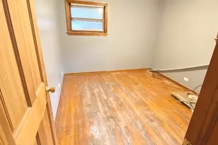 14210 S Wabash Ave, Riverdale, IL 60827 - Photo 12
