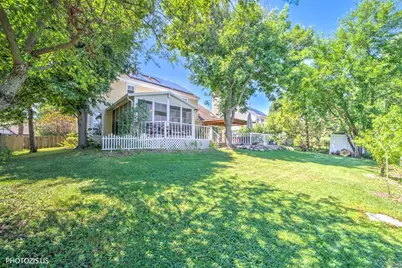 320 Ambria Drive, Mundelein, IL 60060 - Photo 36