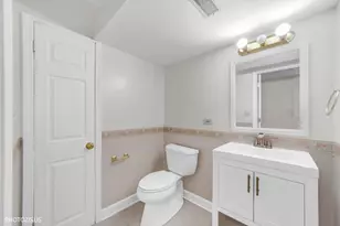 320 Ambria Dr, Mundelein, IL 60060 - Photo 30