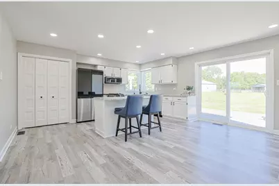 6805 Johnsburg Road, Spring Grove, IL 60081 - Photo 6
