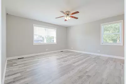 6805 Johnsburg Road, Spring Grove, IL 60081 - Photo 20