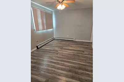 8758 W Berwyn Avenue #1-NW, Chicago, IL 60656 - Photo 10