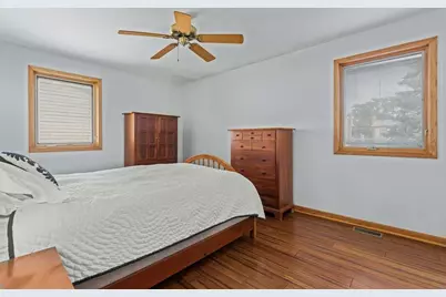 1826 W Catalpa Lane, Mount Prospect, IL 60056 - Photo 16