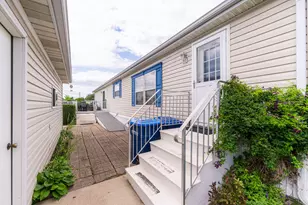 814 S 11th St, Dekalb, IL 60115 - Photo 4