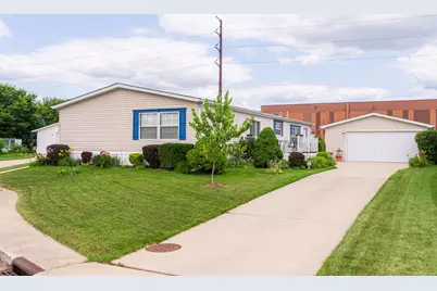 814 S Eleventh Street, Dekalb, IL 60115 - Photo 1