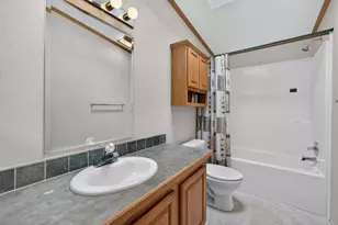 814 S 11th St, Dekalb, IL 60115 - Photo 26