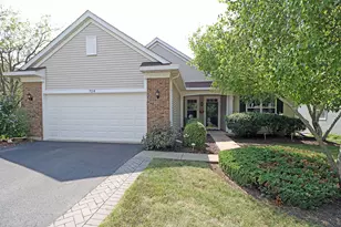 728 Holland Ln, Romeoville, IL 60446 - Photo 1