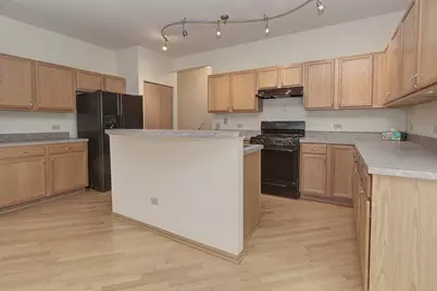 728 Holland Lane, Romeoville, IL 60446 - Photo 10