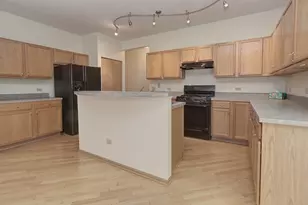 728 Holland Ln, Romeoville, IL 60446 - Photo 10