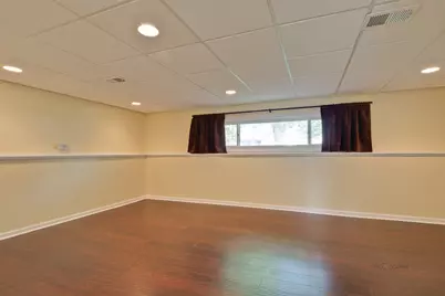 648 N Greenview Avenue, Mundelein, IL 60060 - Photo 22
