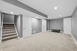 218 Woodford Rd, Oswego, IL 60543 - Photo 22