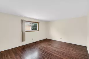 621 Escanaba Ave, Calumet City, IL 60409 - Photo 16