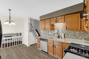 621 Escanaba Ave, Calumet City, IL 60409 - Photo 12