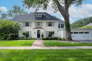 266 Greenwood Ave, Glencoe, IL 60022 - Photo 1
