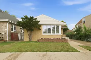 6152 W Wrightwood Ave, Chicago, IL 60639 - Photo 1