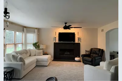 553 Danbury Drive, Oswego, IL 60543 - Photo 6