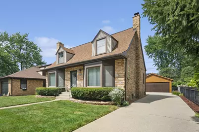 6631 N Caldwell Avenue, Chicago, IL 60646 - Photo 2