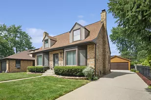 6631 N Caldwell Ave, Chicago, IL 60646 - Photo 2