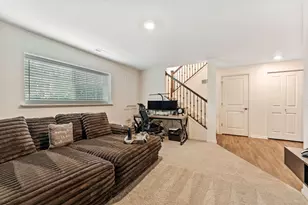 538 Cimmaron Cir, Crystal Lake, IL 60012 - Photo 18