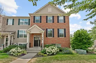 538 Cimmaron Cir, Crystal Lake, IL 60012 - Photo 1