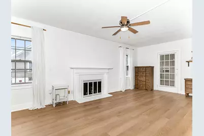 1029 Front Street, Aurora, IL 60505 - Photo 4