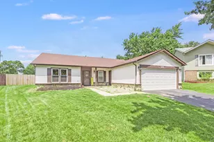 128 Farm Gate Ln, Bolingbrook, IL 60440 - Photo 2