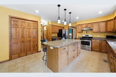 567 Warbler Drive, Bolingbrook, IL 60440 - Photo 8