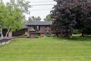 13164 W Hart St, Wadsworth, IL 60083 - Photo 2