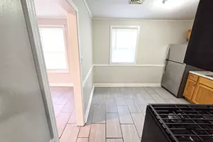 277 Minocqua St, Park Forest, IL 60466 - Photo 8