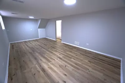10508 S Bensley Avenue, Chicago, IL 60617 - Photo 20