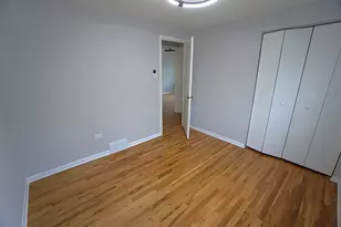 10508 S Bensley Ave, Chicago, IL 60617 - Photo 10