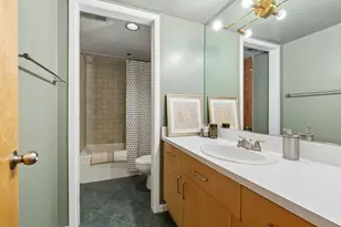 2300 W Wabansia Ave, Chicago, IL 60647 - Photo 14