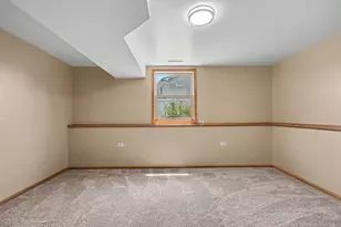 9915 Monroe St, Crown Point, IN 46307 - Photo 10