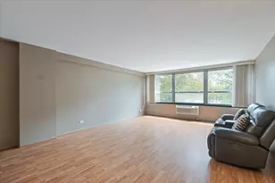 5530 S South Shore Dr, Chicago, IL 60637 - Photo 6